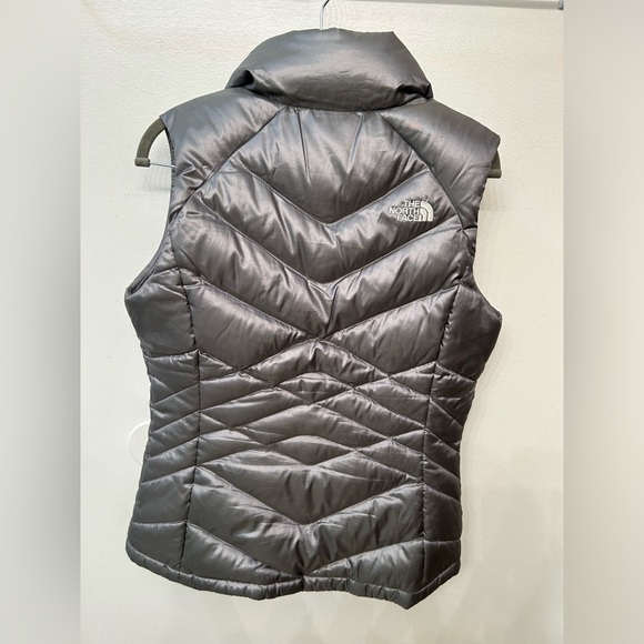 Women’s the north face vest - Picture 5 of 6
